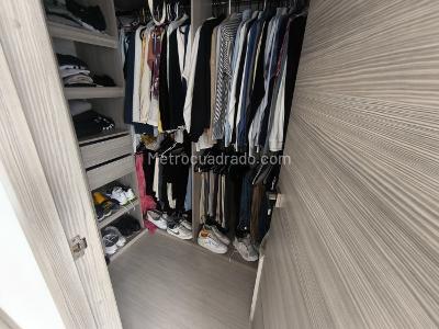 Apartamento de 2 alcobas en venta en Castropol, Medellín, 111 m² · foto 9 de 16