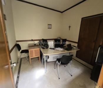 Casa de 5 alcobas en venta en Laureles, Medellín, 188 m² · foto 10 de 16
