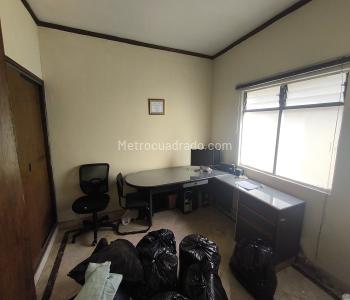 Casa de 5 alcobas en venta en Laureles, Medellín, 188 m² · foto 13 de 16