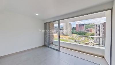 Apartamento de 2 alcobas en venta en Belen, Medellín, 60 m² · foto 2 de 20