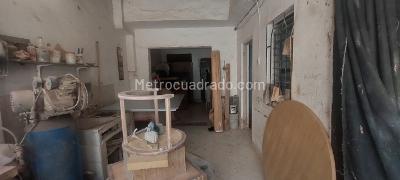 Casa de 5 alcobas en venta en La America, Medellín, 200 m² · foto 3 de 9