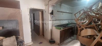 Casa de 5 alcobas en venta en La America, Medellín, 200 m² · foto 8 de 9
