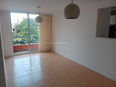 Apartamento de 3 alcobas en venta en Loma De San Julian, Medellín, 67 m² · foto 2 de 16