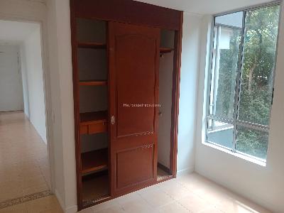 Apartamento de 3 alcobas en venta en Loma De San Julian, Medellín, 67 m² · foto 7 de 16