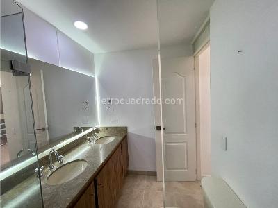 Casa en arriendo en El Poblado, Medellín · foto 15 de 20