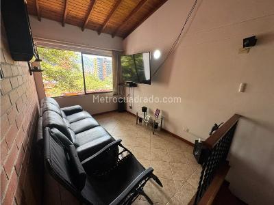 Casa de 3 alcobas en venta en Cumbres, Envigado, 235 m² · foto 6 de 17