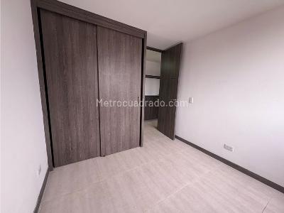 Apartamento de 3 alcobas en venta en Sabaneta, Sabaneta, 84 m² · foto 11 de 19