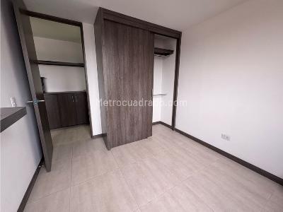 Apartamento de 3 alcobas en venta en Sabaneta, Sabaneta, 84 m² · foto 13 de 19