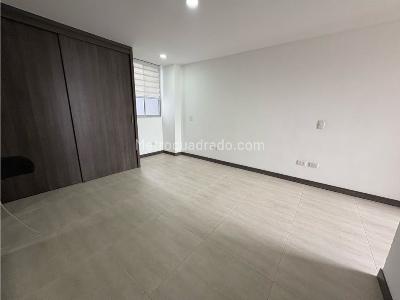 Apartamento de 3 alcobas en venta en Sabaneta, Sabaneta, 84 m² · foto 14 de 19