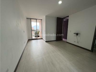 Apartamento de 3 alcobas en venta en Sabaneta, Sabaneta, 84 m² · foto 15 de 19