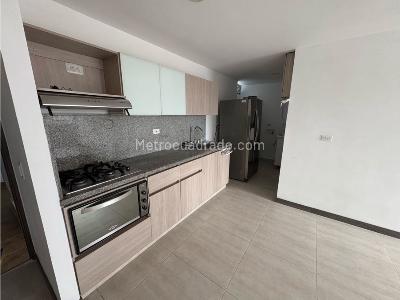 Apartamento de 3 alcobas en venta en Sabaneta, Sabaneta, 84 m² · foto 3 de 19