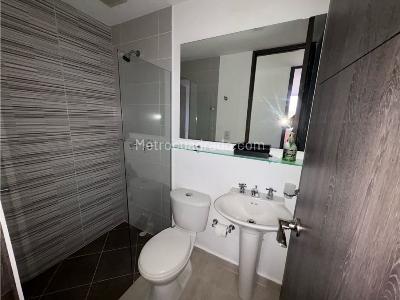 Apartamento de 3 alcobas en venta en Sabaneta, Sabaneta, 84 m² · foto 7 de 19