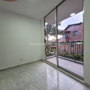 Apartamento de 2 alcobas en venta en El Porvenir, Rionegro, 54 m² · foto 4 de 17