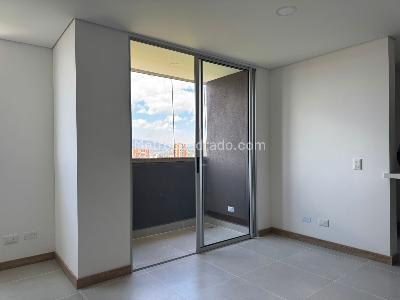Apartamento en venta en Ditaires, Itagüí · foto 2 de 11
