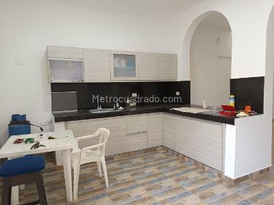 Casa de 5 alcobas en venta en Bretaña, Cali, 240 m² · foto 5 de 11