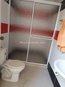 Casa de 5 alcobas en venta en Bretaña, Cali, 240 m² · foto 6 de 11