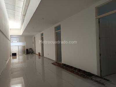 Casa de 5 alcobas en venta en Bretaña, Cali, 240 m² · foto 8 de 11