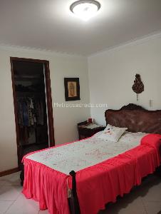 Apartamento de 4 alcobas en venta en La Castellana, Medellín, 91 m² · foto 4 de 12