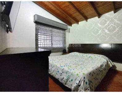 Casa de 5 alcobas en venta en La Almeria, Medellín, 180 m² · foto 7 de 17