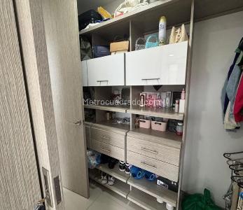 Apartamento de 3 alcobas en venta en Castropol, Medellín, 90 m² · foto 12 de 13