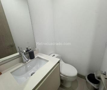 Apartamento de 3 alcobas en venta en Castropol, Medellín, 90 m² · foto 4 de 13