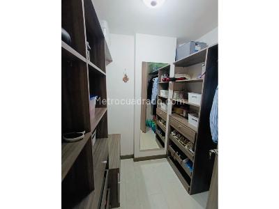 Apartamento de 2 alcobas en venta en Poblado San Lucas, Medellín, 121 m² · foto 12 de 13