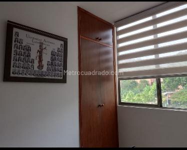 Apartamento en venta en Los Colores, Medellín · foto 6 de 11