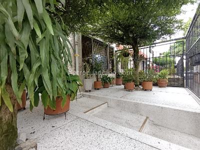 Casa de 3 alcobas en venta en Alamos, Cali, 141 m² · foto 2 de 9