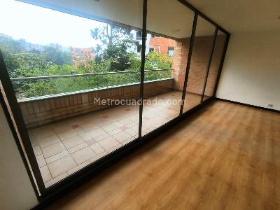 Apartamento de 2 alcobas en venta en Las Santas, Medellín, 106 m² · foto 10 de 11