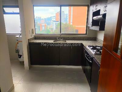 Apartamento de 2 alcobas en venta en Las Santas, Medellín, 106 m² · foto 4 de 11
