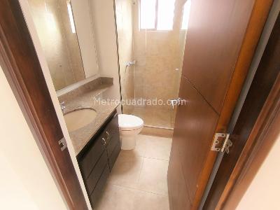 Apartamento de 2 alcobas en venta en Las Santas, Medellín, 106 m² · foto 7 de 11