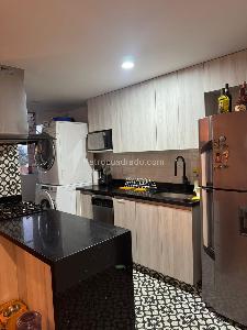 Apartamento en venta en El Poblado, Medellín · foto 5 de 14