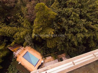 Apartamento de 3 alcobas en venta en Las Santas, Medellín, 246 m² · foto 16 de 16