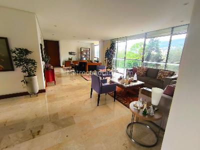 Apartamento de 3 alcobas en venta en Las Santas, Medellín, 246 m² · foto 2 de 16