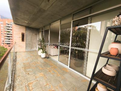 Apartamento de 3 alcobas en venta en Las Santas, Medellín, 246 m² · foto 3 de 16