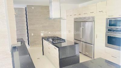 Casa de 5 alcobas en venta en Pance, Cali, 450 m² · foto 3 de 20