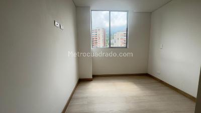 Apartamento en venta en Loma Del Escobero, Envigado · foto 14 de 20