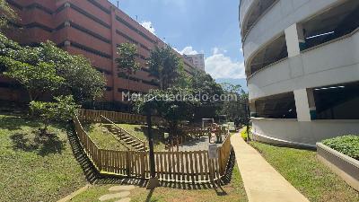 Apartamento en venta en Loma Del Escobero, Envigado · foto 17 de 20