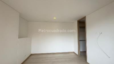 Apartamento en venta en Loma Del Escobero, Envigado · foto 18 de 20
