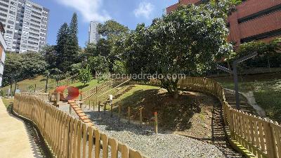 Apartamento en venta en Loma Del Escobero, Envigado · foto 4 de 20