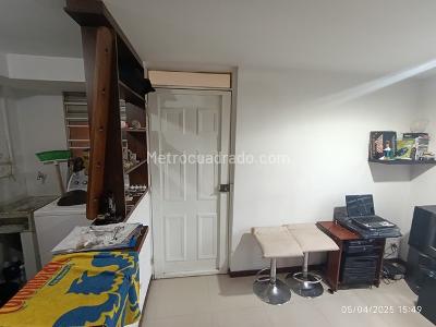 Apartamento en venta en Buenos Aires, Medellín · foto 7 de 10