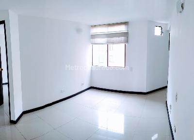Apartamento de 3 alcobas en venta en Santa Anita, Cali, 97 m² · foto 4 de 14