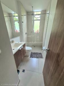 Apartamento de 3 alcobas en venta en Menga, Cali, 135 m² · foto 9 de 14