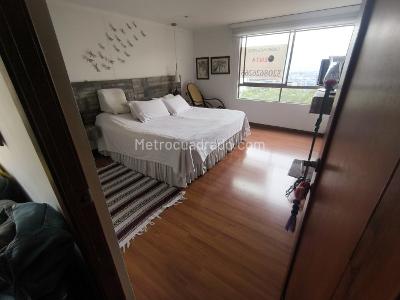 Apartamento de 3 alcobas en venta en Los Balsos 1, Medellín, 174 m² · foto 4 de 20