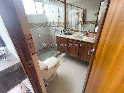 Apartamento de 3 alcobas en venta en Los Balsos 1, Medellín, 174 m² · foto 5 de 20