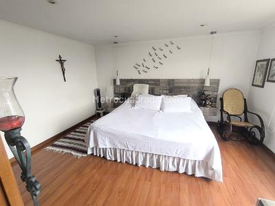 Apartamento de 3 alcobas en venta en Los Balsos 1, Medellín, 174 m² · foto 7 de 20