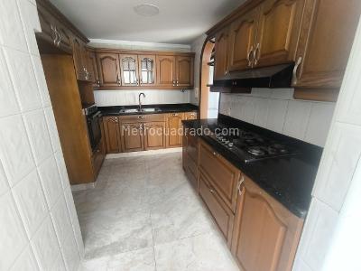 Apartamento de 4 alcobas en venta en El Poblado, Medellín, 147 m² · foto 12 de 18