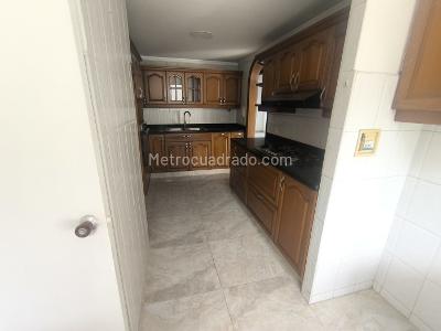 Apartamento de 4 alcobas en venta en El Poblado, Medellín, 147 m² · foto 13 de 18