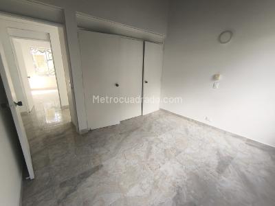 Apartamento de 4 alcobas en venta en El Poblado, Medellín, 147 m² · foto 6 de 18