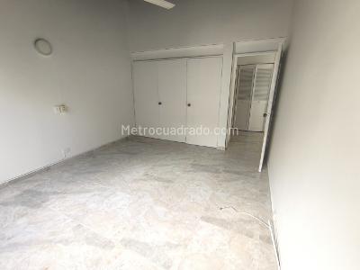 Apartamento de 4 alcobas en venta en El Poblado, Medellín, 147 m² · foto 8 de 18